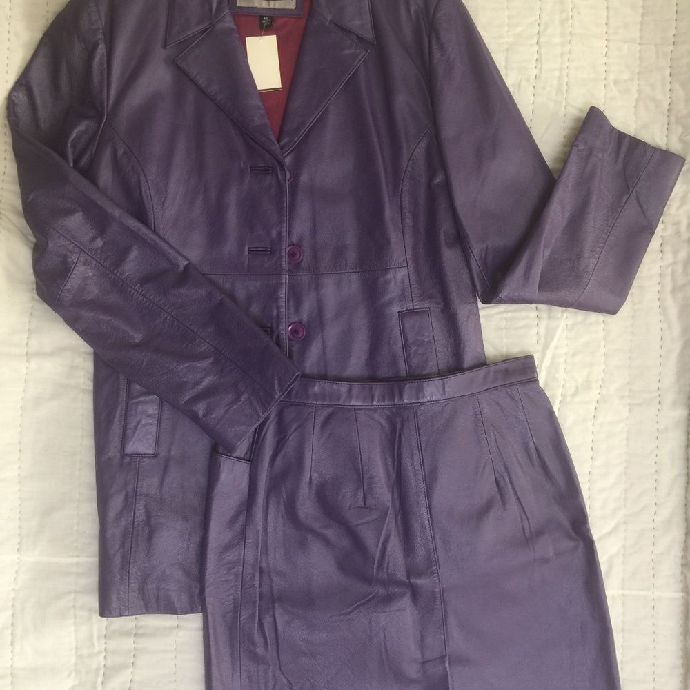 100%  Leather Blazer with Skirt